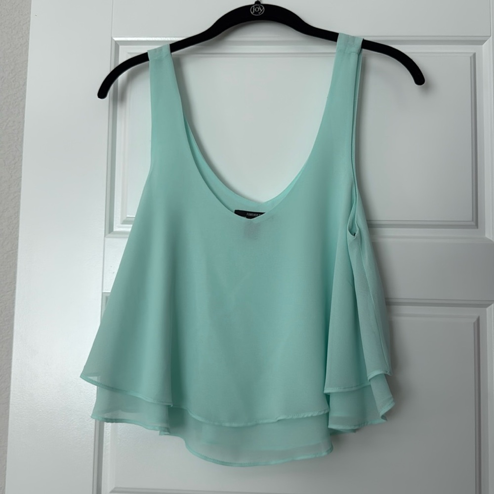 Cute cropped light tank